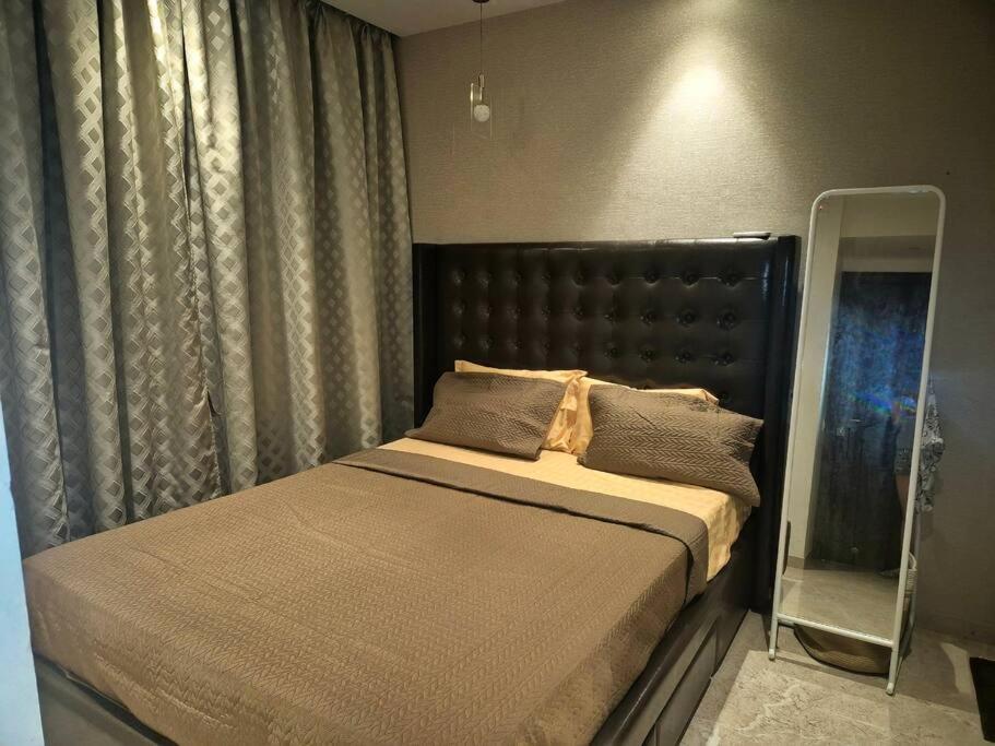 Regent Hill Serviced Self Check-in Bombaj